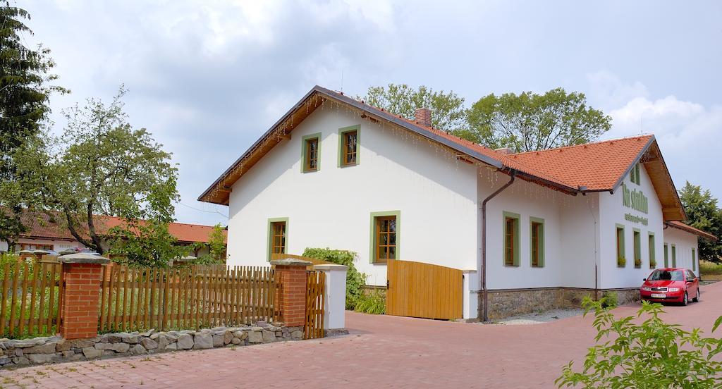 Hotel Na Statku Mirosov Mirosov  Exterior photo
